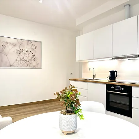 Saint Peter - Luxury With 24h Guarded Parking *