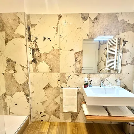 Saint Peter - Luxury With 24h Guarded Parking Rom