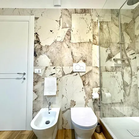 Saint Peter - Luxury With 24h Guarded Parking Rom